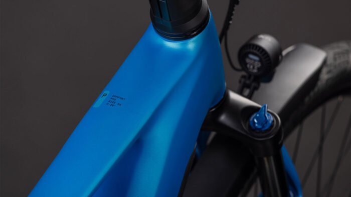 Cube Kathmandu Hybrid Comfort Pro 800 azure´n´black – Bild 2